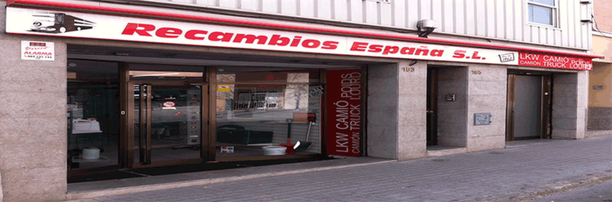 Exterior de la tienda en Sabadell Barcelona