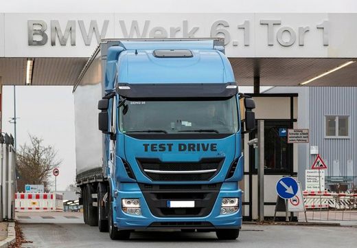Recambiosdelcamion.com präsentiert LNG-Technologie von BMW und Iveco als Ersatz für Diesel
