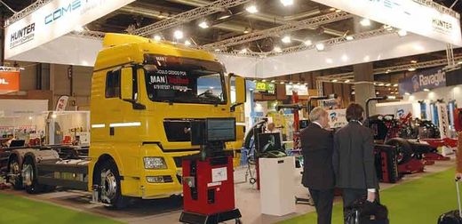 Die wichtigsten Hersteller von Ersatzteilen und Ersatzteilen für Lastkraftwagen in Spanien werden in Motortec genannt