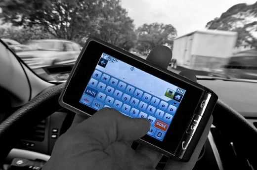 Eine App, die den Lkw und den Lkw-Fahrer überwacht, wird veröffentlicht