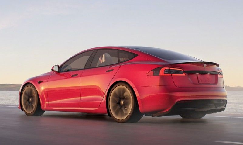 4 Tesla Model S