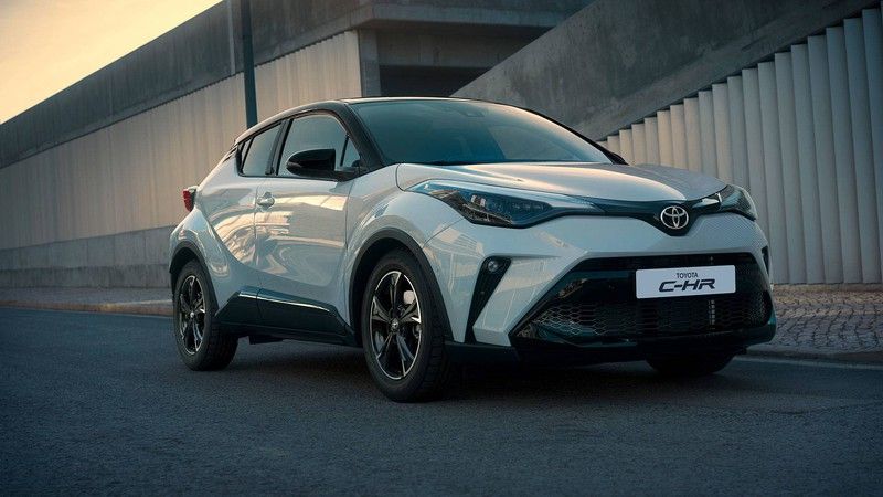 9 Toyota C-HR