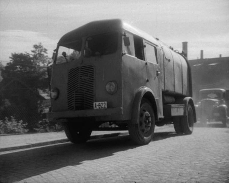 La cabina sobre el motor: el LV75