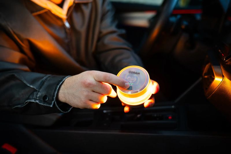 ¿Qué es la luz de emergencia V16 conectada?