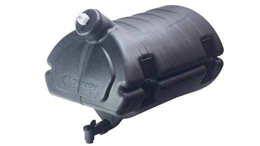 30 liter water tank with black soap dish