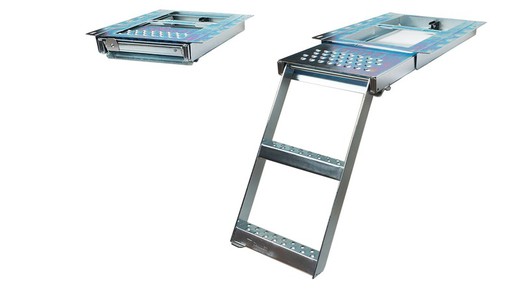 Ladder with upper platform with 2 removable steps