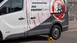 Calço de roda dobrável PP R36 vans