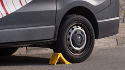 Calço de roda dobrável PP R36 vans