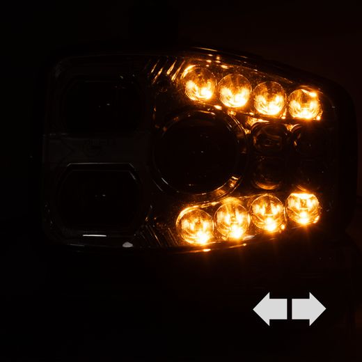 Farol esquerdo 12/24V totalmente em LED (lado do motorista)