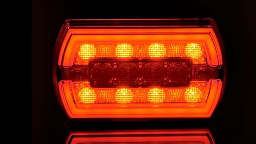 Fanale posteriore multifunzione (3 funzioni) LED 12/24V Lato destro o sinistro. Luce di posizione, freno e indicatore di direzione con effetto neon.