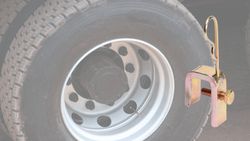 Support for pneumatic valve extension flexible rubber tube