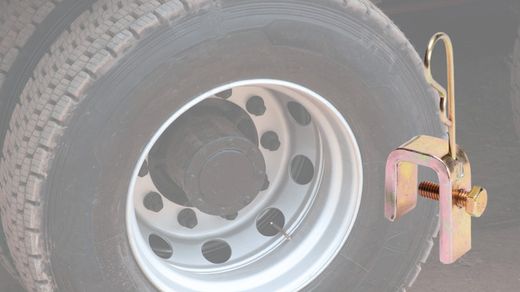 Support for pneumatic valve extension flexible rubber tube
