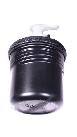 Tanque de água preta com tampa de saboneteira