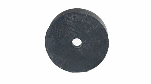 Medium round rubber bumper with central hole in black Cheston
